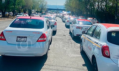 Taxis en Morelia pondrán tarifa fija de $50 para competir con Uber