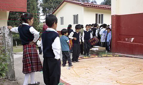 Asigna SEE maestros a 68 escuelas en comunidades de Michoacán