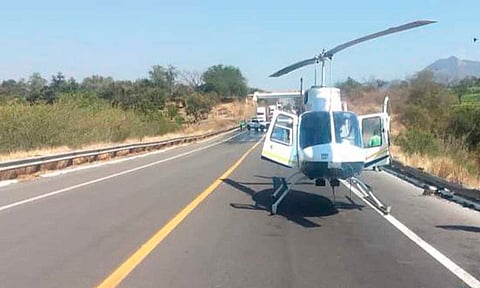 Se accidenta familia en la Siglo XXI; trasladan a heridos a hospital de Morelia