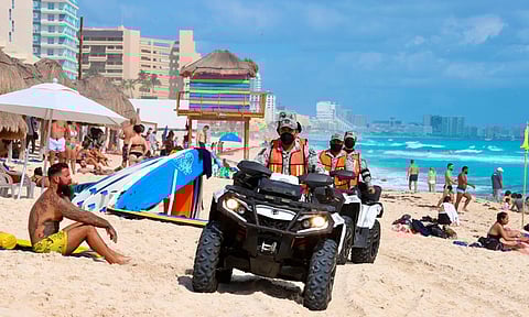 EU emite alerta de viaje para "spring breakers" que visitarán México