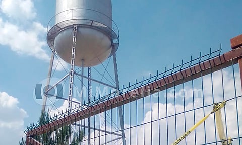 Hombre muere tras caer de un tanque elevado de agua al sur de Morelia