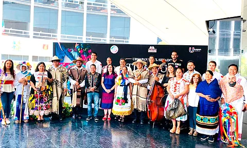 Promueven Tianguis Artesanal de Domingo de Ramos de Uruapan en el Senado de la República
