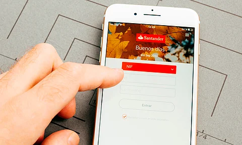 Por actualización, Santander no permitirá transferencias vía SPEI esta noche