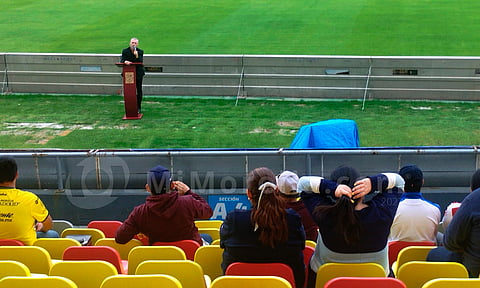 Pobre respuesta de aficionados del Morelia para charla con Higuera