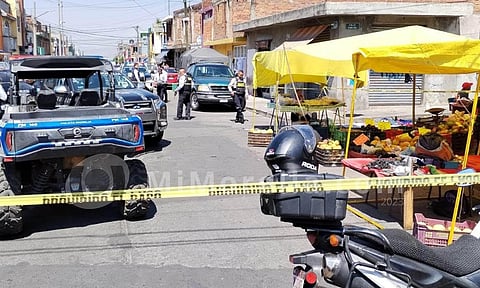 Identifican al asesinado en tianguis de Morelia; era un chavo de 30 años