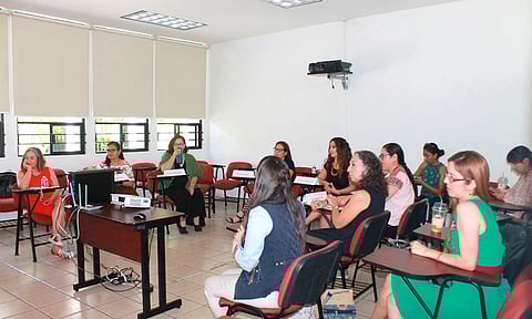 Construyen Seimujer y académicas programas contra la violencia de género