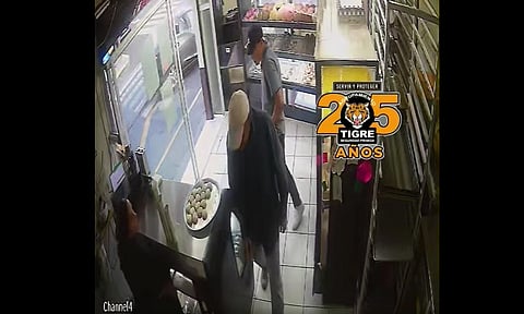 Aprovechan que chava atiende sola panadería para asaltarla, en Morelia