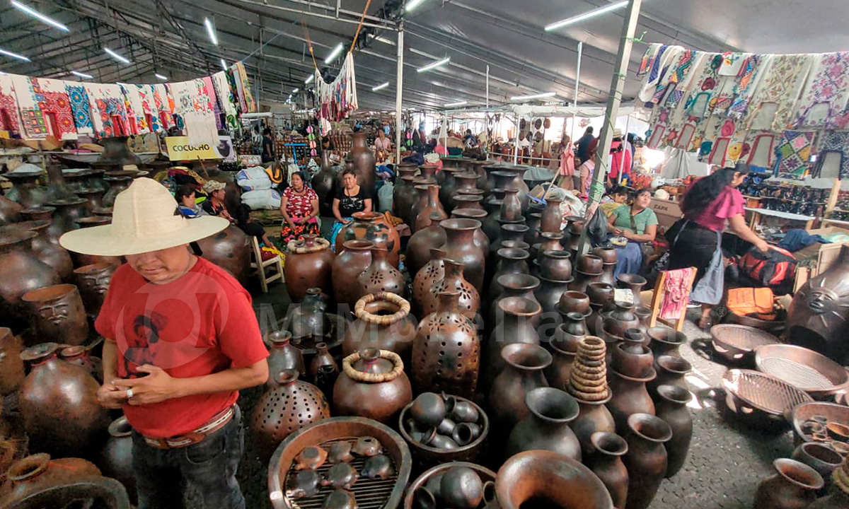 Saldo blanco, en inicio del tianguis artesanal de Uruapan: Segob