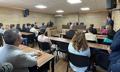 Importante que estudiantes de derecho practiquen los principios que rigen los procedimientos legales: Jorge Reséndiz