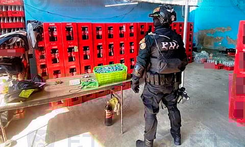 Desmantelan taller donde producían Coca Cola pirata, en CDMX