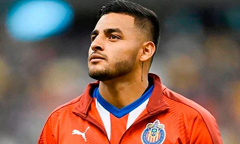 Sancionan a Alexis Vega por burla a Julián Quiñones