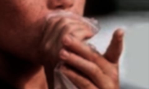 Estos son los daños que ocasiona el consumo de drogas inhalables