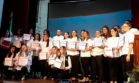 Concluyen sus estudios alumnas y alumnos del Colegio Culinario de Morelia