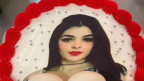 Pastelería de Morelia presume pastel inspirado en Karely Ruiz