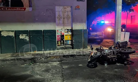 Michoacán: asesinan a tiros a motociclista frente a su esposa