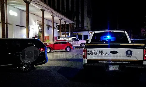 Identifican al asesinado en baño de bar en Uruapan