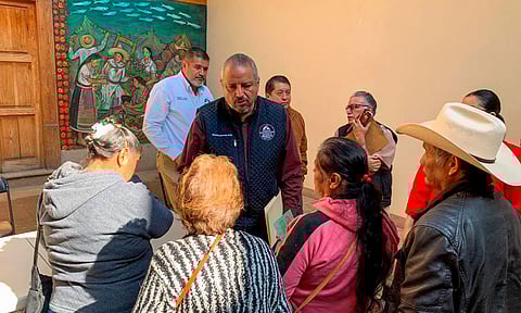 Gobierno de Pátzcuaro entrega visas a beneficiarios del programa de reunificación familiar “Peces Blancos”