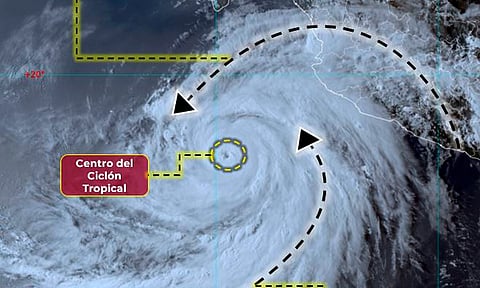 Hilary ya es categoría 3; mantendrá lluvias intensas en Michoacán