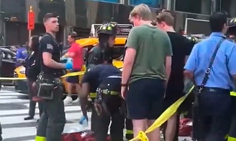 Vehículo que huía de la policía atropella a varias personas en Manhattan