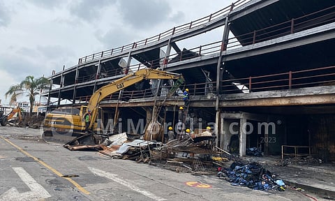 Comienza demolición del estacionamiento del mercado "Independencia"