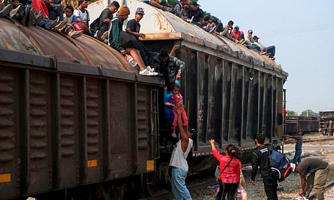 INM y Ferromex acuerdan acciones para evitar que migrantes arriesguen su vida