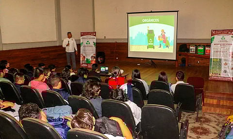 Gobierno de Uruapan capacita a más de 2 mil 500 alumnos en separación de basura