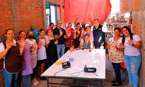 Con apoyo de Juan Carlos Barragán, mujeres de tenencia Morelos inician taller de panadería