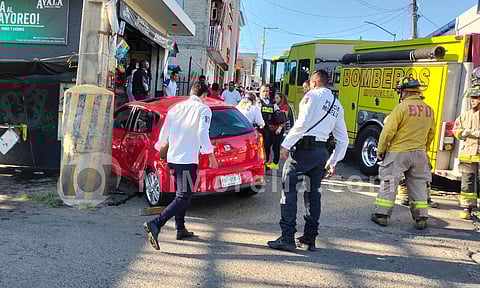 Reportan grave a niño tras ser embestido por auto, en Morelia