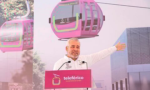 Tarifa del teleférico, igual que el transporte público: Bedolla