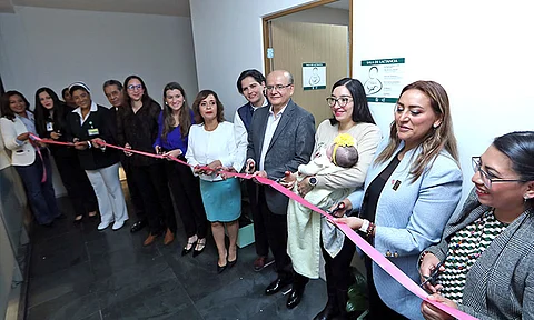La directora de Prestaciones Médicas del IMSS, dijo que en el IMSS hay 35 Salas de Lactancia en 31 Unidades de Medicina Familiar, una en Unidad Médica de Alta Especialidad y tres en edificios administrativos