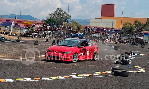 Disfrutan morelianos del D'Car Fest
