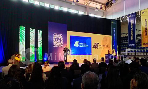 Rinde el 44° informe institucional, el rector de la UVAQ, José Antonio Herrera Jiménez