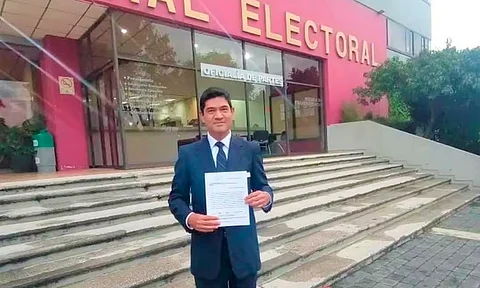 Gobierno mexicano simula candidaturas independientes: Francisco Becerra