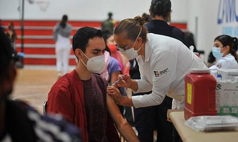 En estos días se vacuna solamente al personal de Salud del municipio