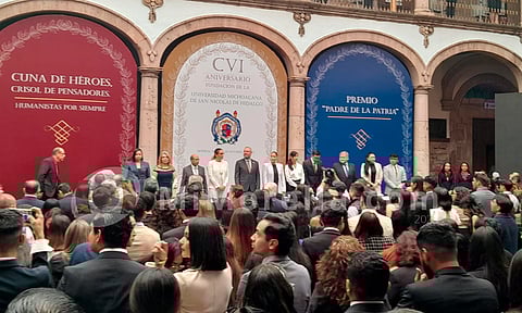 Conmemora UMSNH su 106 aniversario