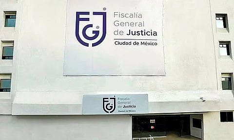 Fiscalía de la CDMX revira al The New York Times; niega espionaje a políticos
