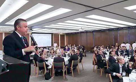 La fórmula del "milagro financiero" consiste en trabajar con disciplina, orden y transparencia: Luis Navarro