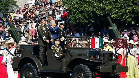 Decreta AMLO el regreso de los trenes de pasajeros a México