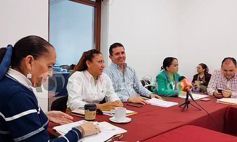 Aprueban en comisiones unidas 25 leyes de ingresos de municipios michoacanos