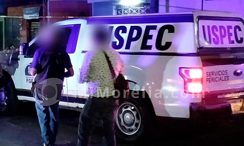 Uno de los ofendidos murió y el otro quedó lesionado; el atacante huyó