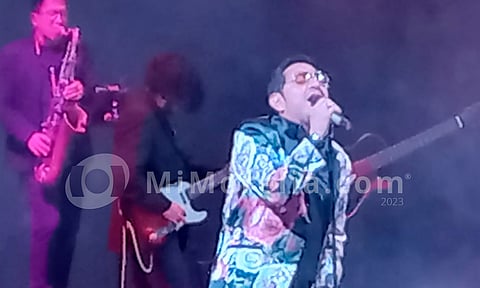 Con "T4NTOS V3RSOS", Carlos Macías enamora a Morelia