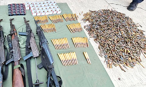 Aseguran en La Huacana a 16 presuntos integrantes de grupo delictivo