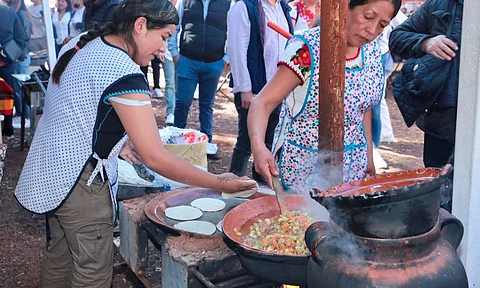 Encuentro de Cocineras Tradicionales deja derrama de más de 3.8 mdp