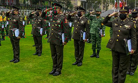Sedena anuncia 230 ascensos a generales y coroneles en sus filas