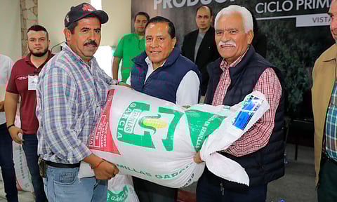 Inicia Sader con entrega de apoyos a campesinos afectados por sequía en Michoacán