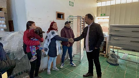 DIF Pátzcuaro dota de equipo para panadería en beneficio de 10 familias