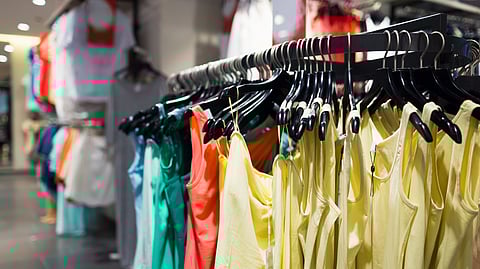 Industria de la moda, la segunda más contaminante del mundo; llaman a comprar de segunda mano