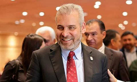 Bedolla, en el top 10 de aprobación a gobernadores: Masive Caller
