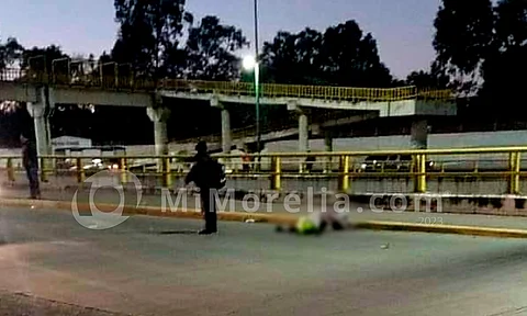 Abuelito muere atropellado en periférico de Morelia