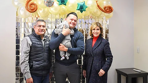 ¡Hace historia! primer papá soltero logra adoptar un bebé en México